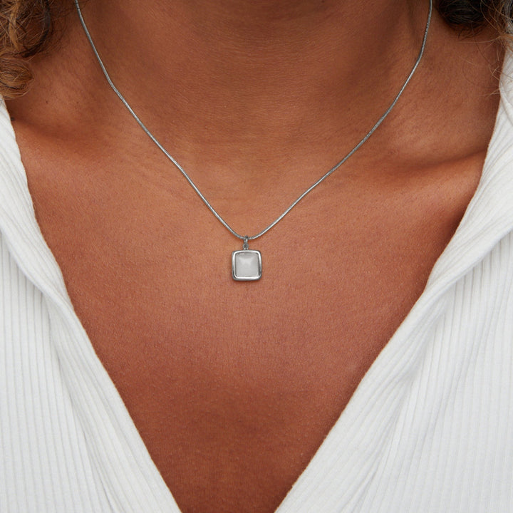 Collar con colgante Riva Mondstein