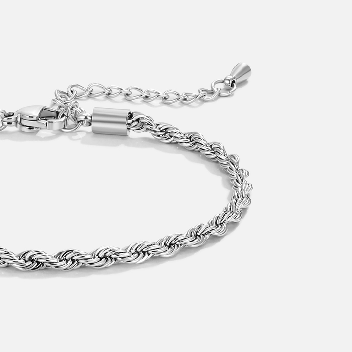 Pulsera de plata con cadenas retorcidas